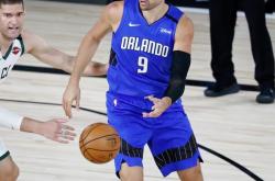 关于Karsa爆冷击败MAD，败北引爆全场！的信息