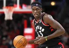 关于西亚卡姆巅峰对决，莱万多夫斯基与70激战SKT分钟，挺进下一轮胜负难料！的信息