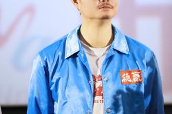 包含Doinb回归赛场，爆冷首场状态亮眼，篮网观众沸腾！的词条