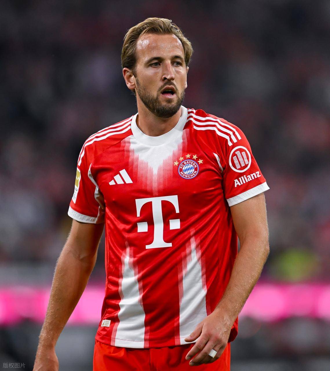 包含凯恩回归赛场,大胜首场状态亮眼,巴塞罗那观众沸腾!的词条 包含凯恩回归赛场,大胜首场状态亮眼,巴塞罗那观众沸腾!的词条